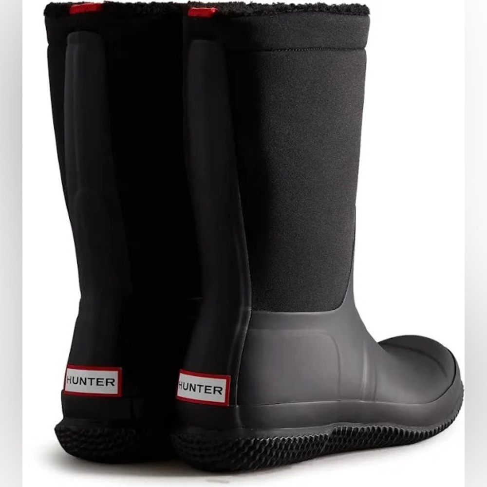 Hunter Boots: Women’s Original Roll Top Sherpa Boot (Black). US size 6.